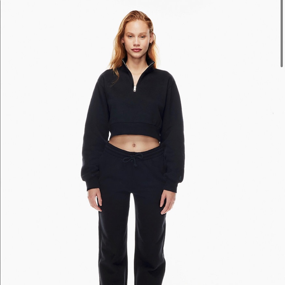 Aritzia TNA Cozy Fleece Perfect 1/4 Zip